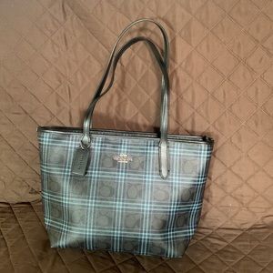 NWT Coach tote bag- Plaid